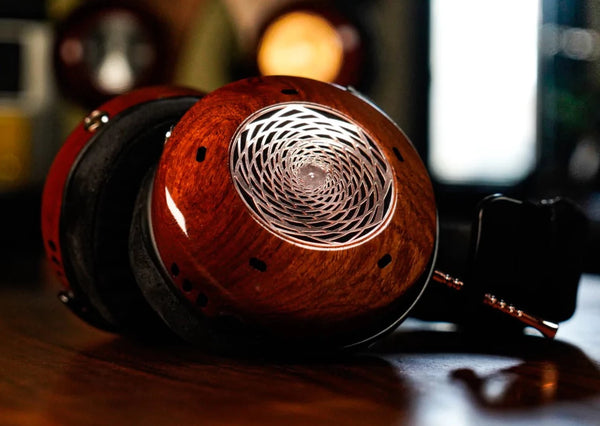 VÉRITÉ OPEN-BACK LTD PADAUK